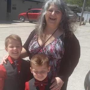 Meet your Posher, Glenda